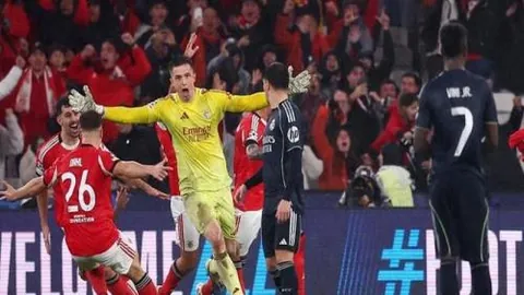 德意大战惊魂逆转3-3：90秒再现三球高潮，巨星失误成丢分转折点